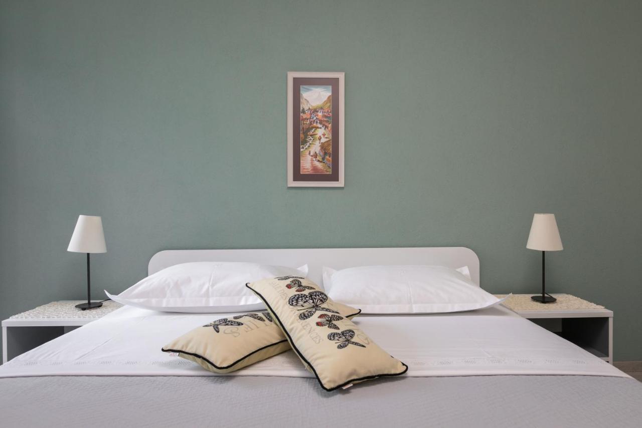 Apartmani Dijana Podgora Esterno foto