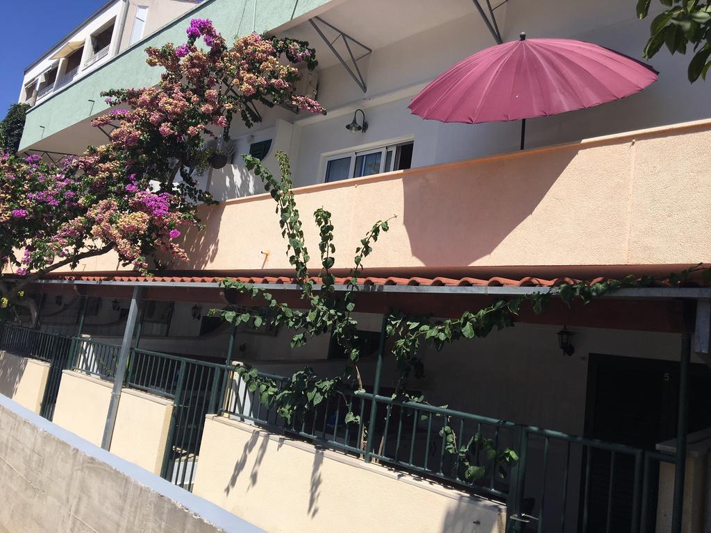 Apartmani Dijana Podgora Esterno foto